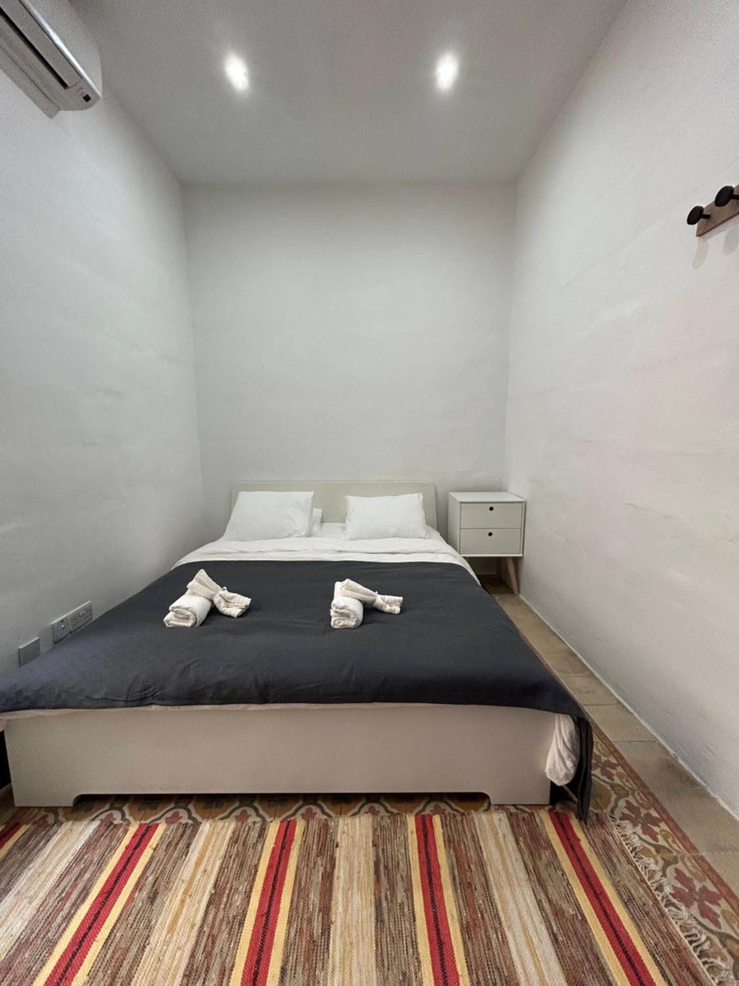 San Francisco Studios Valletta Флориана Экстерьер фото